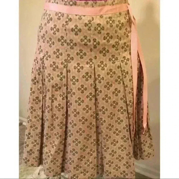 Intuitions medallion Pleated Skirt Size 2 - Picture 2 of 8